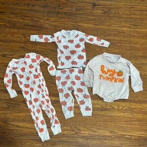 Hanna Andersson Kids Pajama Sets & Fall onesie